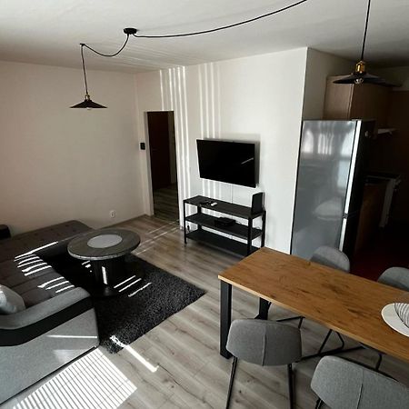 Apartman Bss Trenčín Εξωτερικό φωτογραφία